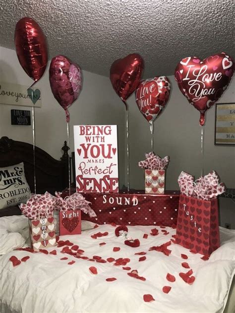 50 Stunning DIY Romantic Valentine S Day Decorations Ideas HOOMD