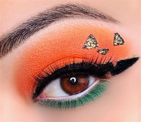 Purbeauty Makeupbysabinacruz Creates This Halloween Pumpkin Eye