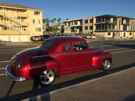 Plymouth Hot Rod Coupe 1947 Burgundy Metallitc Candy Apple Red For