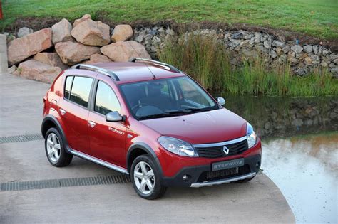 The sandero stepway has always been generously equipped and the plus is especially so. IN4RIDE: RENAULT SANDERO STEPWAY GREETS MZANSI