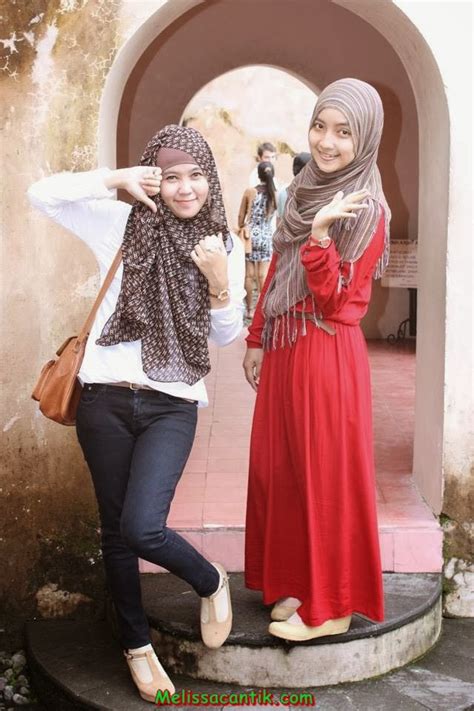 Foto Pesona Cewek Madura Cantik Dengan Jilbab Kumpulan
