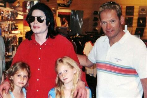 Michael Jackson Wanted To Marry 12 Year Old Girl And Planned To Groom