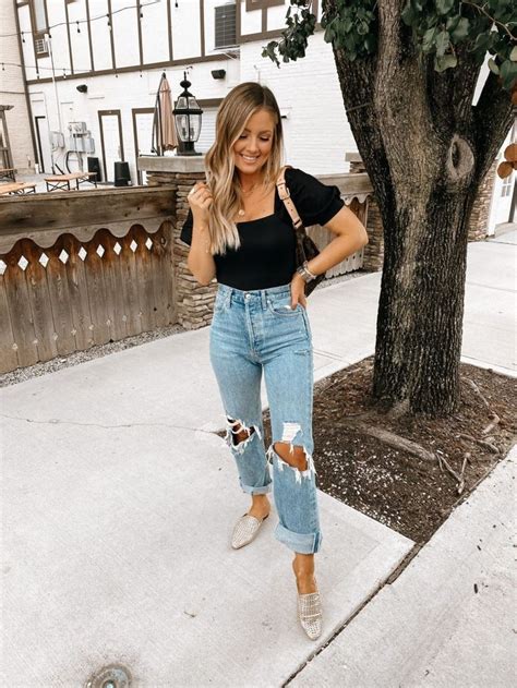 how to wear mom jeans simple summer outfits bodysuit and jeans mom outfits
