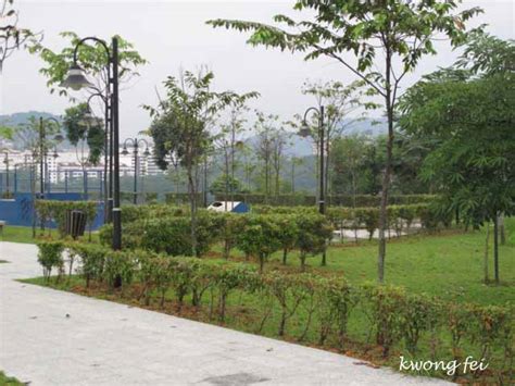 Persiaran alam damai is much more drivable after road resurface, you could jump the bumps at 40kmh instead of complete stop. Alam Damai Recreational Park @ Cheras | Kwong Fei's Blog