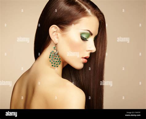 Portrait Of Beautiful Brunette Woman With Earring Perfect Makeup Fashion Photo Stock Photo Alamy