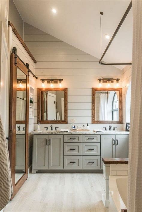 Replicate the colors and decor of your favorite spot. 80 Magnificent Farmhouse Bathroom Remodel Decor Ideas # ...