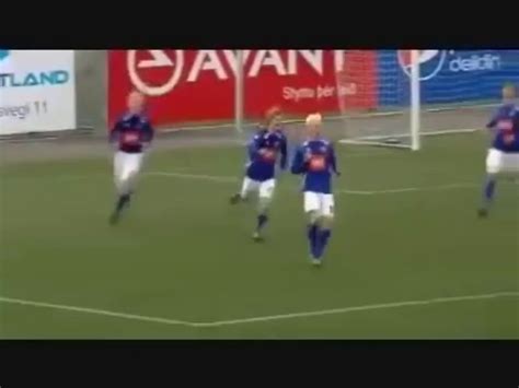 Watch These Crazy Goal Celebrations Of Icelandic Football Team Best