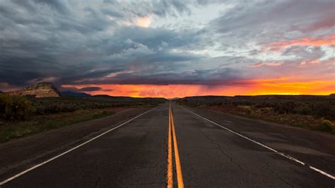 10 Awesome Tips For Incredible Road Trip Photography