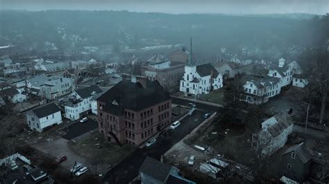 Where Is ‘castle Rock Filmed Set Your Gps For A Creepy Stephen King