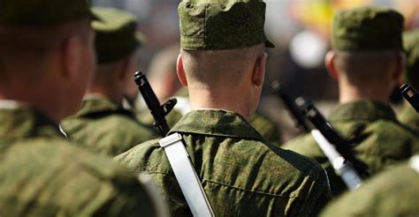В России солдат застрелил 8 и ранил еще 2 сослуживцев в воинской части