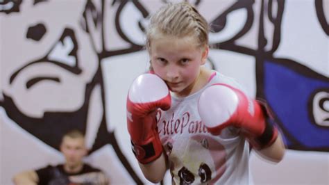 Amazing Boxing Girl The Best Boxing Kid From Poland Youtube