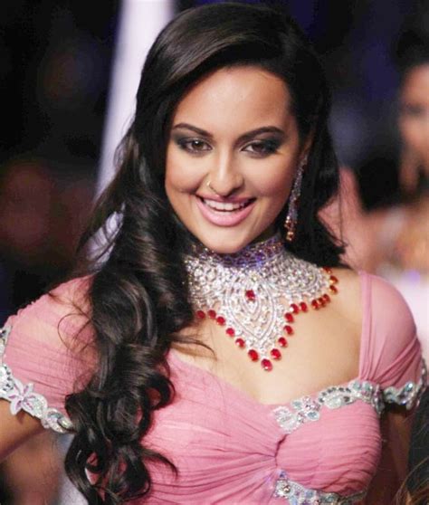 Porn Star Actress Hot Photos For You Bollybood Actress Sonakshi Sinha 48438 Hot Sex Picture