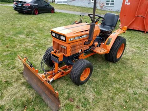 Sold Price Kubota B6200 Hst Tractor W Plow 4wd April 6 0117 1000