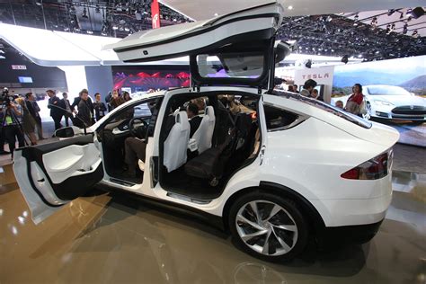 新款tesla Model X Suv即將開始販售 Carstuff 人車事