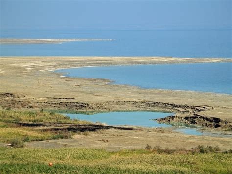The Dead Sea Sinkholes Fascinating And Dangerous Phenomenon