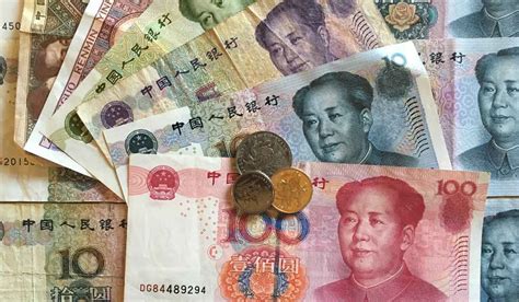Travel Guide To Managing Money In China