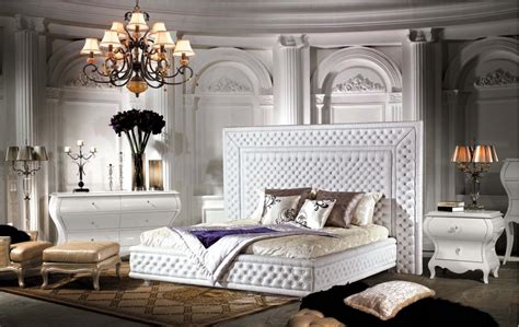 Classic And Elegant Bed For Luxury Bedroom Furniturefurniture And