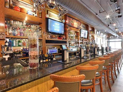 What Are The Benefits Of Using A Bar And Grill Sagamore Hills Township