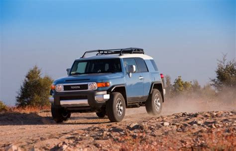 The 25 Best Off Road Cars With Images Toyota Fj Cruiser Offroad
