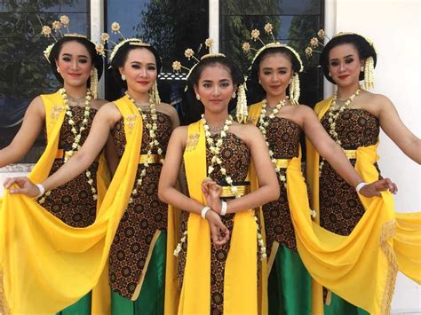 Sejarah Tari Gambyong Gambar Gerakan Kostum Properti Cinta Indonesia