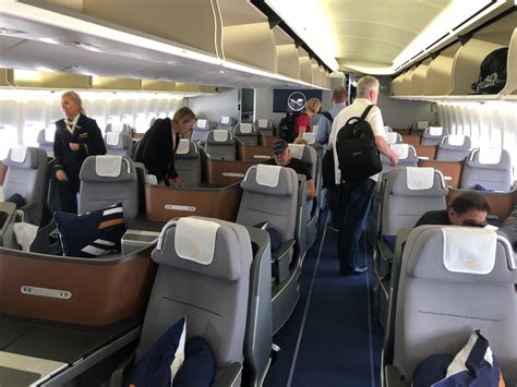 Review Lufthansa Business Class 747 8i Frankfurt To Los Angeles