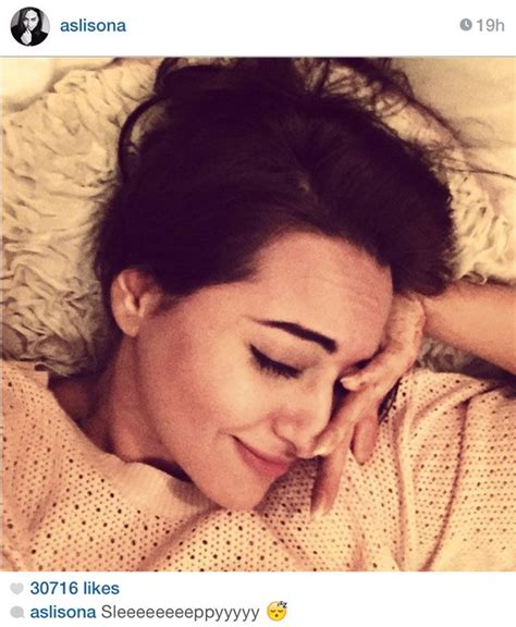 25 Photos That Prove Sonakshi Sinha Is Bollywoods Selfie Queen