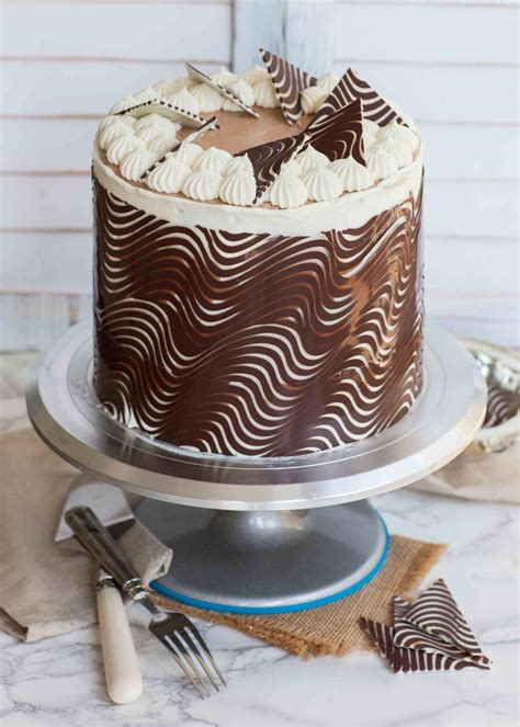 25 Cách Chocolate Decoration Cake Ideas để Tạo Ra Chiếc Bánh đẹp Mắt Và Ngon Miệng