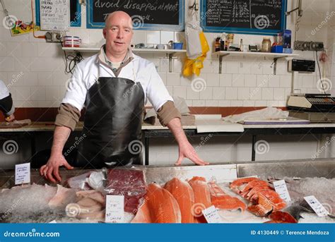 Fishmonger In Apron Stock Image Image Of Sushi Scottish 4130449