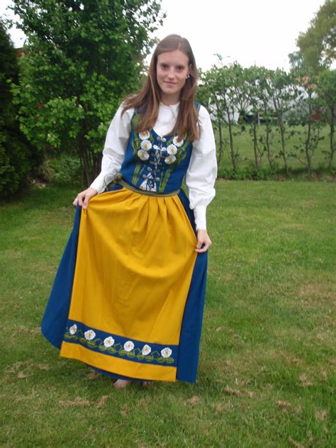 The Sweden Usa Project The Swedish National Dress