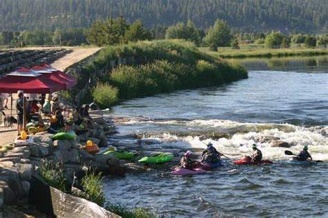 Kellys Whitewater Park Is An Amazing Kayak Park In Idaho
