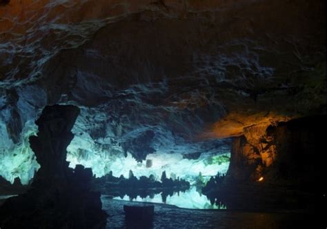 Пещера Тростниковой Флейты Китай Пещеры мира