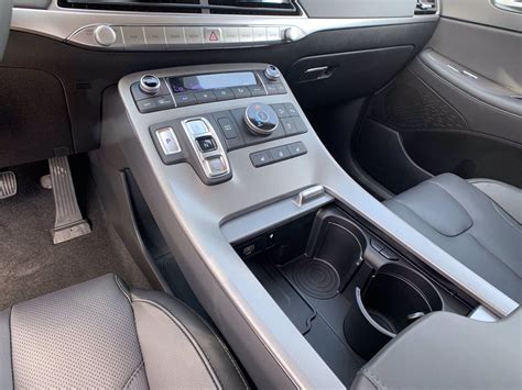 Hyundai has reorganized some features and packaging for 2021, but it's the addition of the new palisade calligraphy that's the biggest deal. New 2021 Hyundai Palisade SEL Sport Utility in #333990 ...