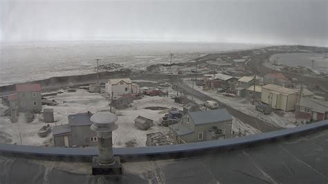 Then on thursday another record according to alaska weather blogger richard james, this was the hottest temperature so early in the calendar, there, exceeding the previous. barrow-sea-ice-cam-12may15.jpg