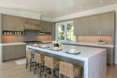 Contemporary Kitchen With Breakfast Bar Armstrong Flooring Oak In