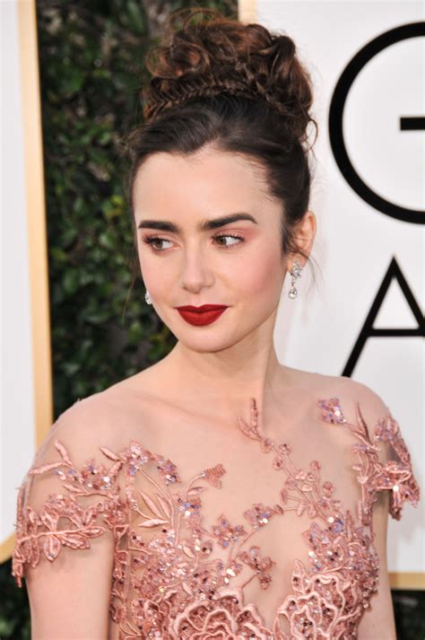Lily Collins Golden Globes 2017 Lily Collins Golden Globes Lily
