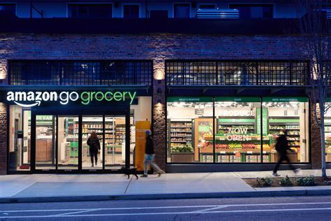 Amazons First Full Cashierless Grocery Pushes Store Automation Strategy