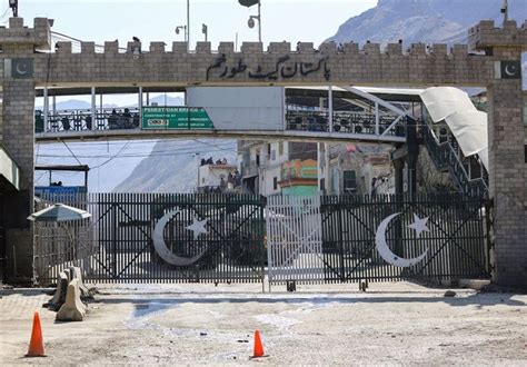 تجارت پاکستان با آسیای مرکزی در پی مسدود شدن گذرگاه‌های مرزی متوقف شد