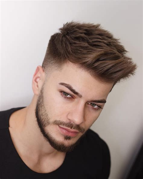 Messy Hairstyle For Men Men Haircut Styles Gents Hair Style Haircuts For Men