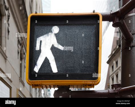 Pedestrian Crossing Walk Sign New York Usa Stock Photo Alamy
