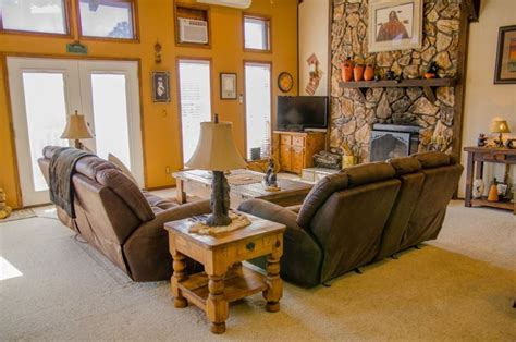 Holiday rentals available for short and long term stays on vrbo. Lookout Estates Condos and Cabin Rentals - M1 Lookout ...