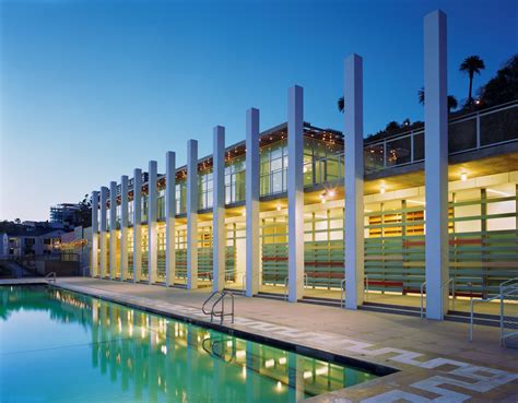 Annenberg Community Beach House - Santa Monica's Historic Oceanfront
