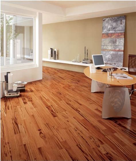 Sourcing guide for tiger wood color oak floor: Tigerwood (Rawr) | Hardwood floors, Flooring, Tigerwood ...