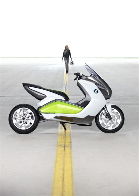 Bmw Electric Scooter Concept Unveiled Visordown