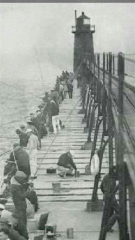 Early Photo Of The South Haven Pier And Lighthouse South Haven Mi