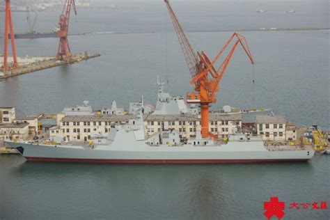 Estaleiro Dalian Da China Lança Mais Dois Destróieres Type 052dl Ao Mar