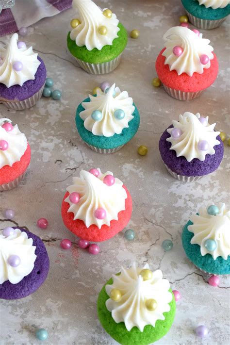 Bakery Style Mini Vanilla Cupcakes Lord Byrons Kitchen