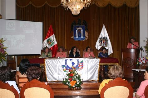 MESA REDONDA PANAMERICANA TRUJILLO Galeria De Fotos Juramentacion