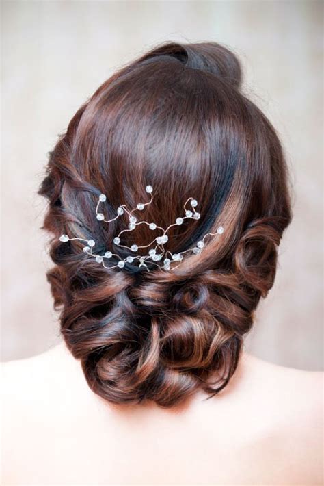 45 charming bride's wedding hairstyles for naturally. 42 Mother Of The Bride Hairstyle, Latest Bride Hairstyle ...