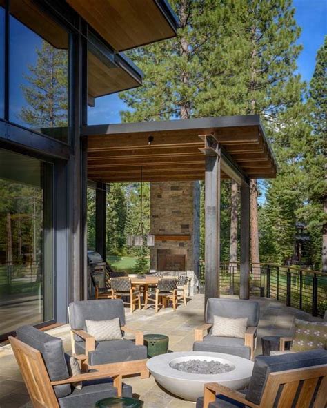 Breathtaking Modern Mountain Retreat With Rustic Nuances In Lake Tahoe