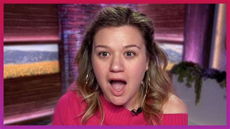 Watch The Kelly Clarkson Show Highlight Kelly Clarkson Blooper Reel
